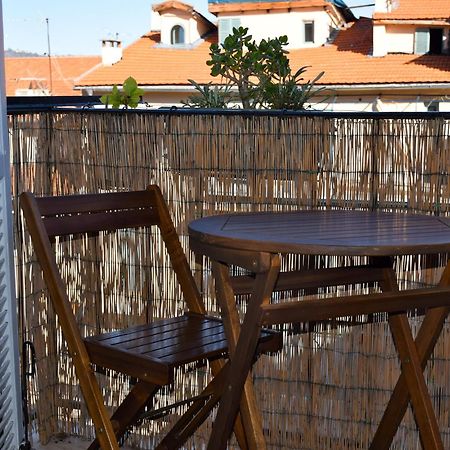 Aparthotel Riviera - Balcon Des Etats Unis - Old Town Promenade Des Anglais Nizza Exterior foto